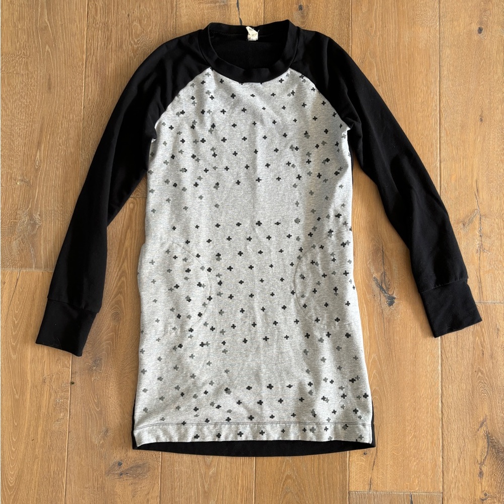 Smoking Lily - Grey & Black Sweatshirt Dress with pockets - Size Medium